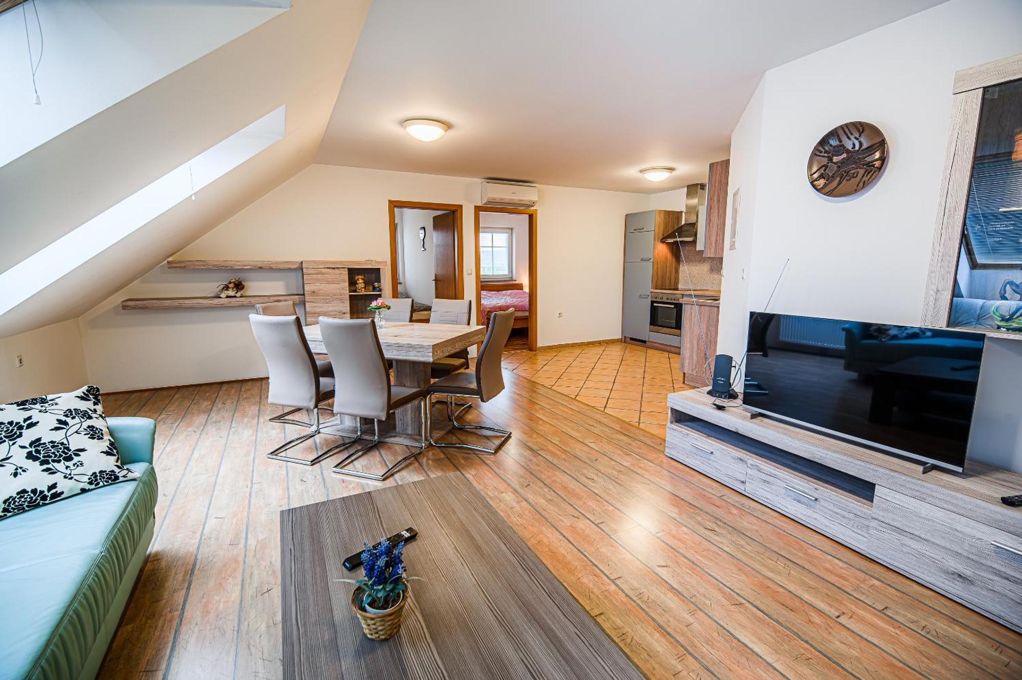 Apartment Rimljancek Leskovec pri Krskem Phòng bức ảnh
