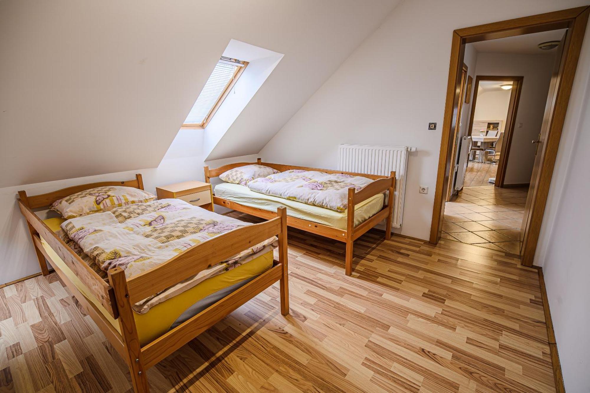 Apartment Rimljancek Leskovec pri Krskem Phòng bức ảnh